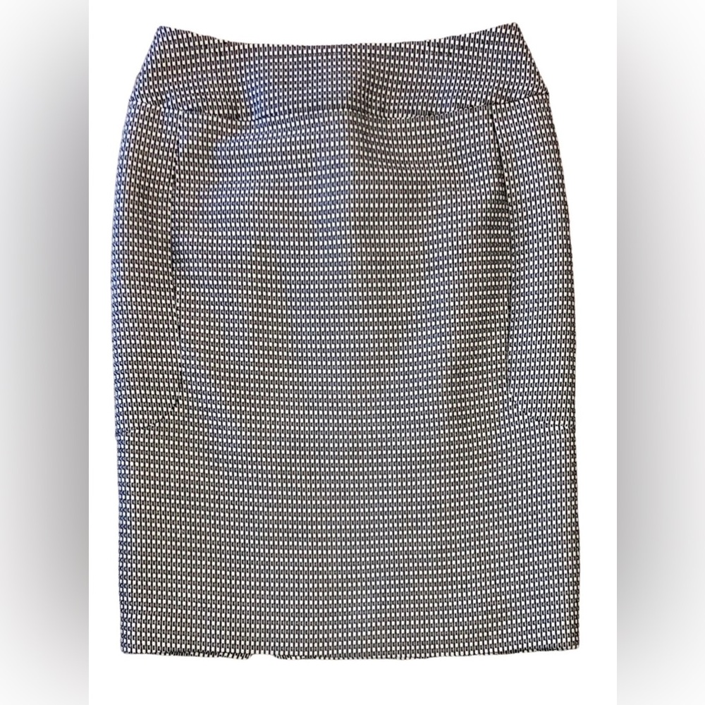 St John Couture Gorgeous Black White Lined Pencil Skirt Size 6